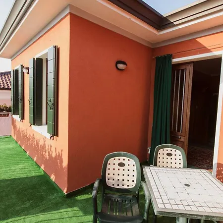 Casa Malvina 3* Mira