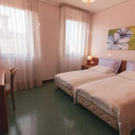בית הארחה Casa Malvina