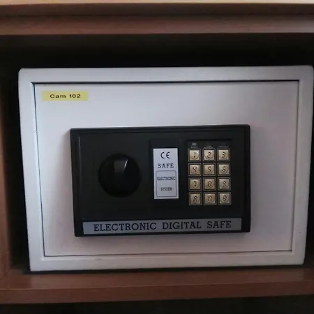 בית הארחה Casa Malvina מירה